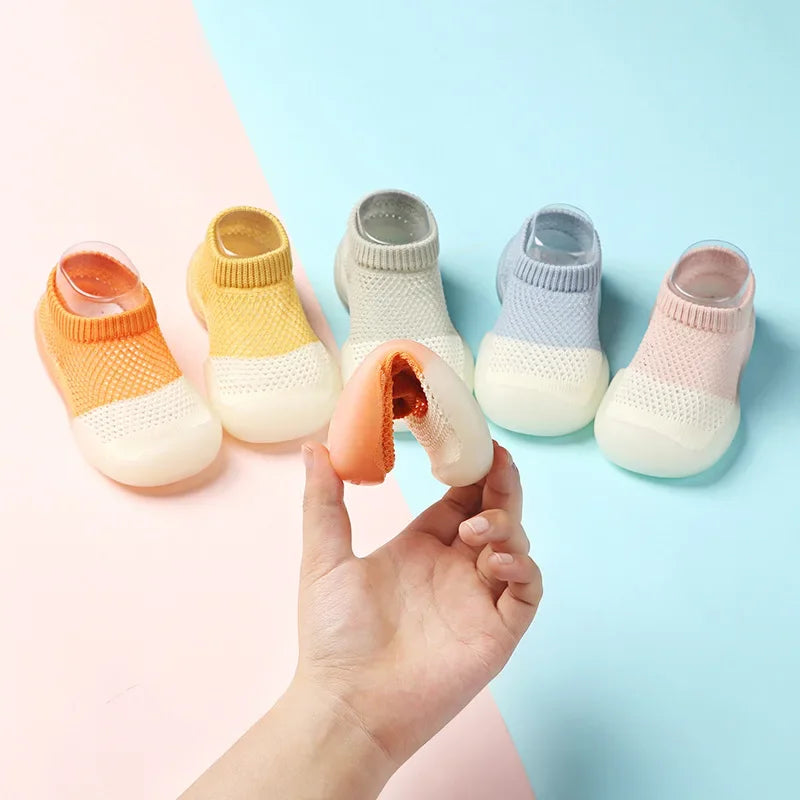 Unisex toddler soft sole knit booties