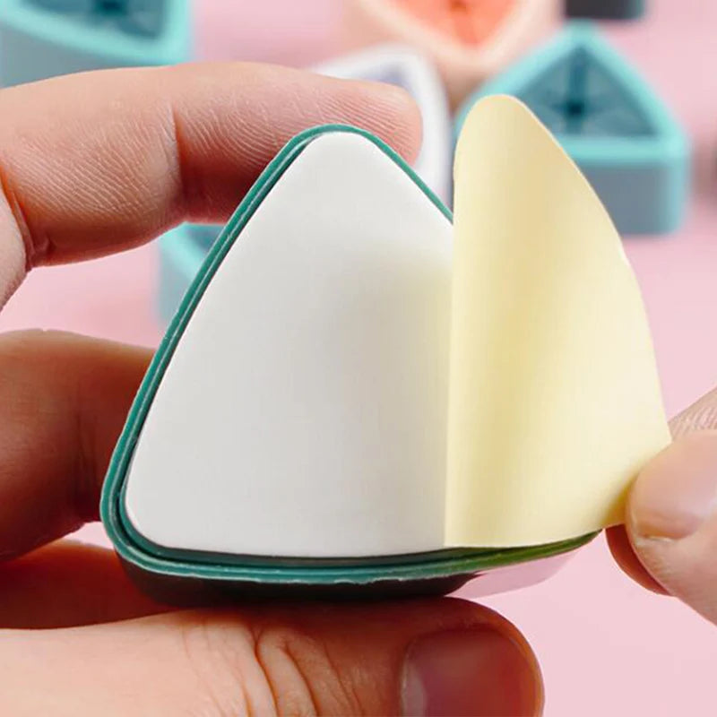 Creative squeezing hanging hooks