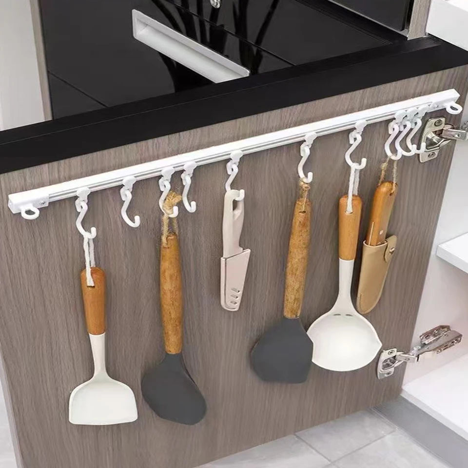 Kitchen row slide type hook