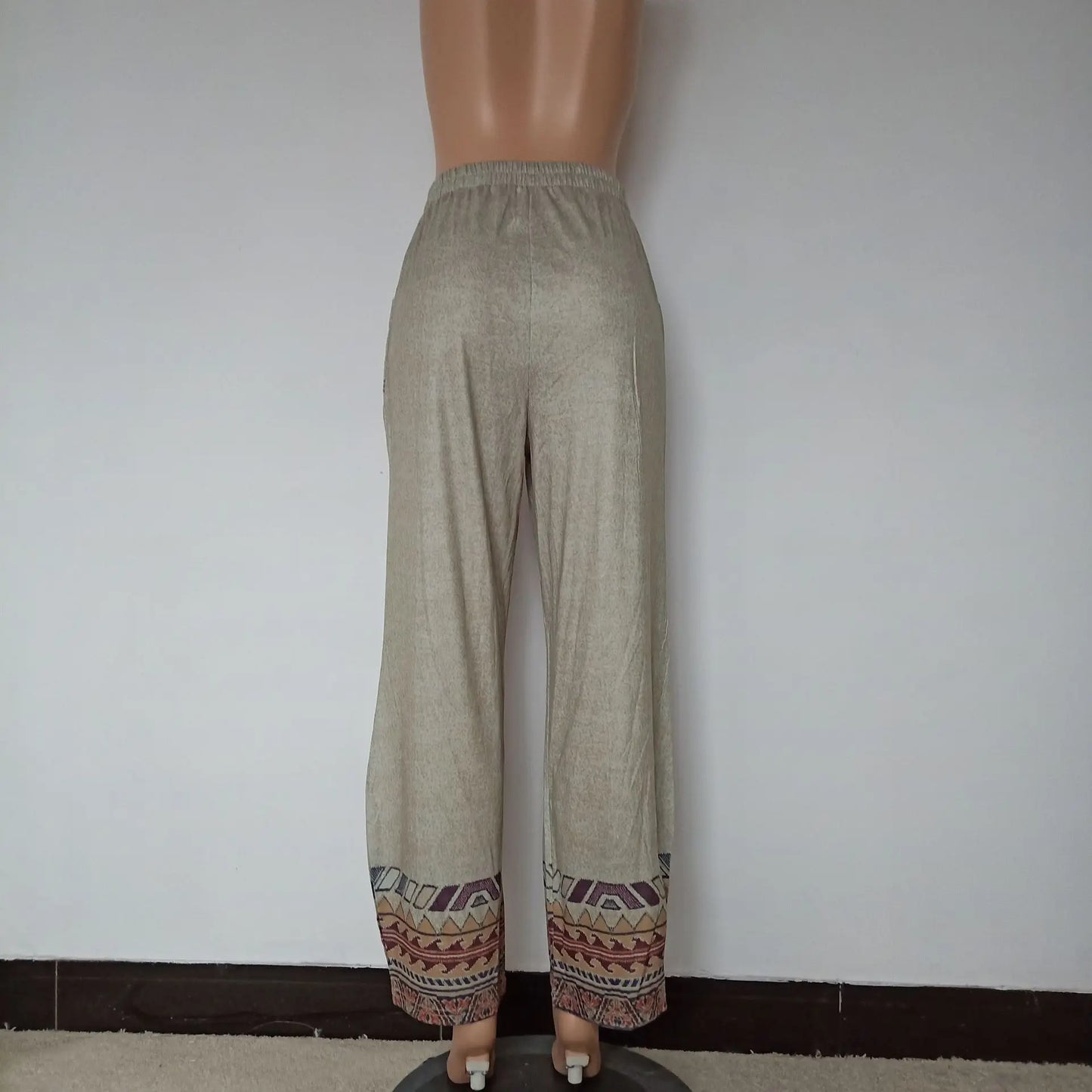 Casual vintage ethnic style with pocket pants