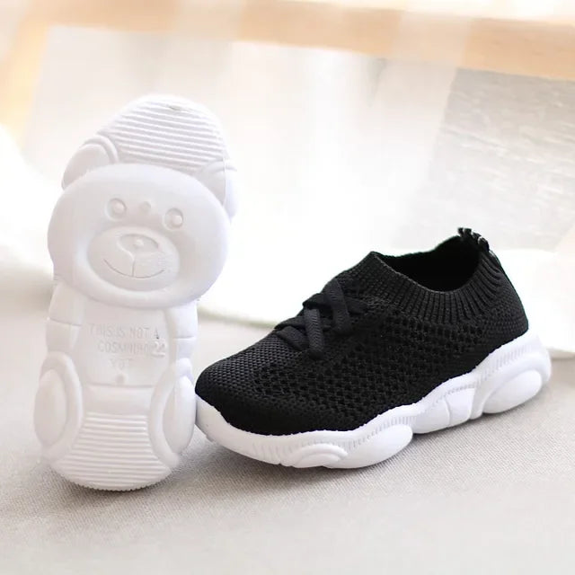 Anti-slip soft bottom baby sneaker
