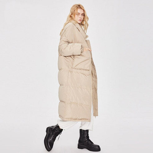 WOMEN'S CLOTHING