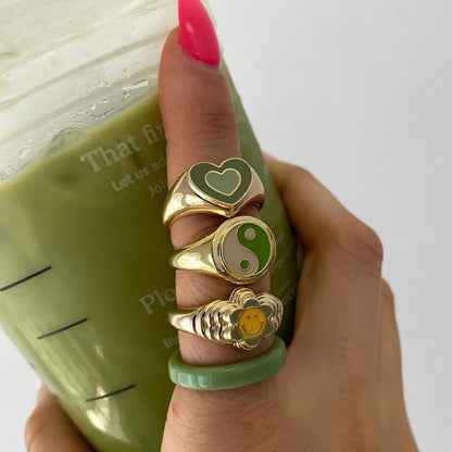 Vintage Green Embrace Rings Set