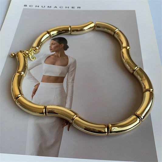 Wave Splicing Thick Metal Necklace