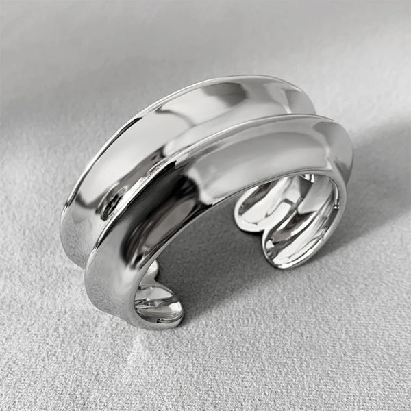 Fashion Design Round Bracelet
