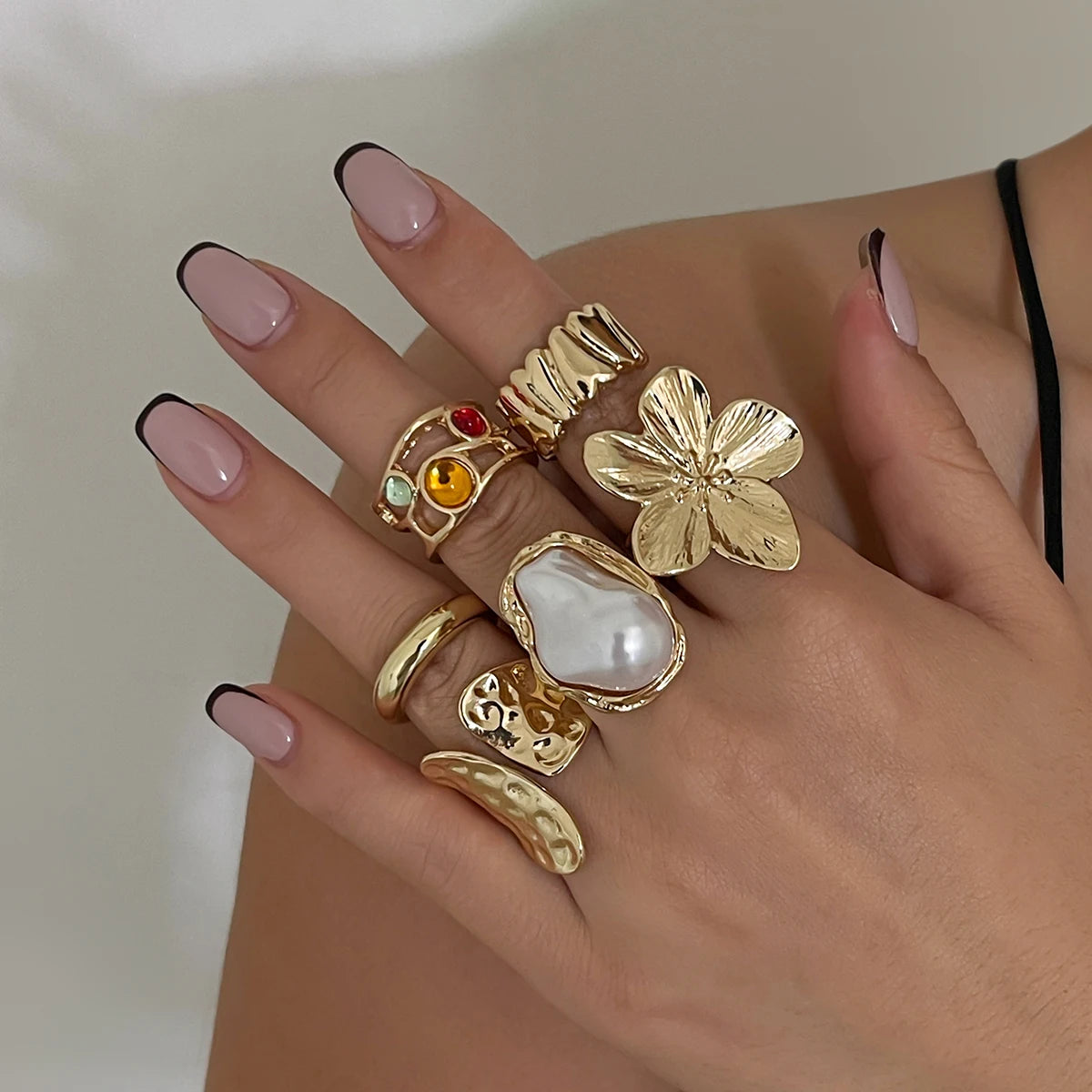 Exaggerated Metal Flower Open Rings