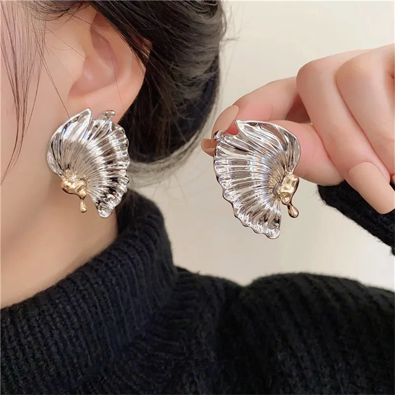 Asymmetry Wing Metal Earrings