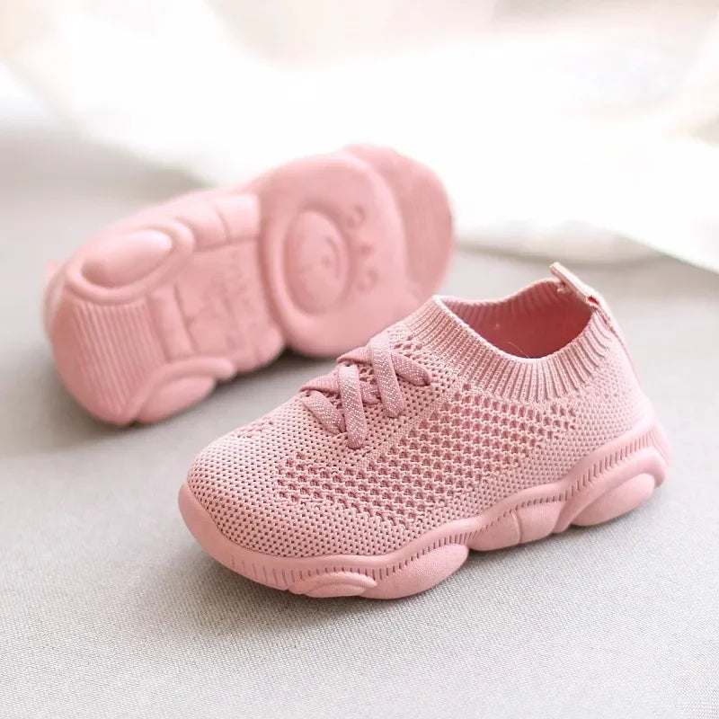 Anti-slip soft bottom baby sneaker