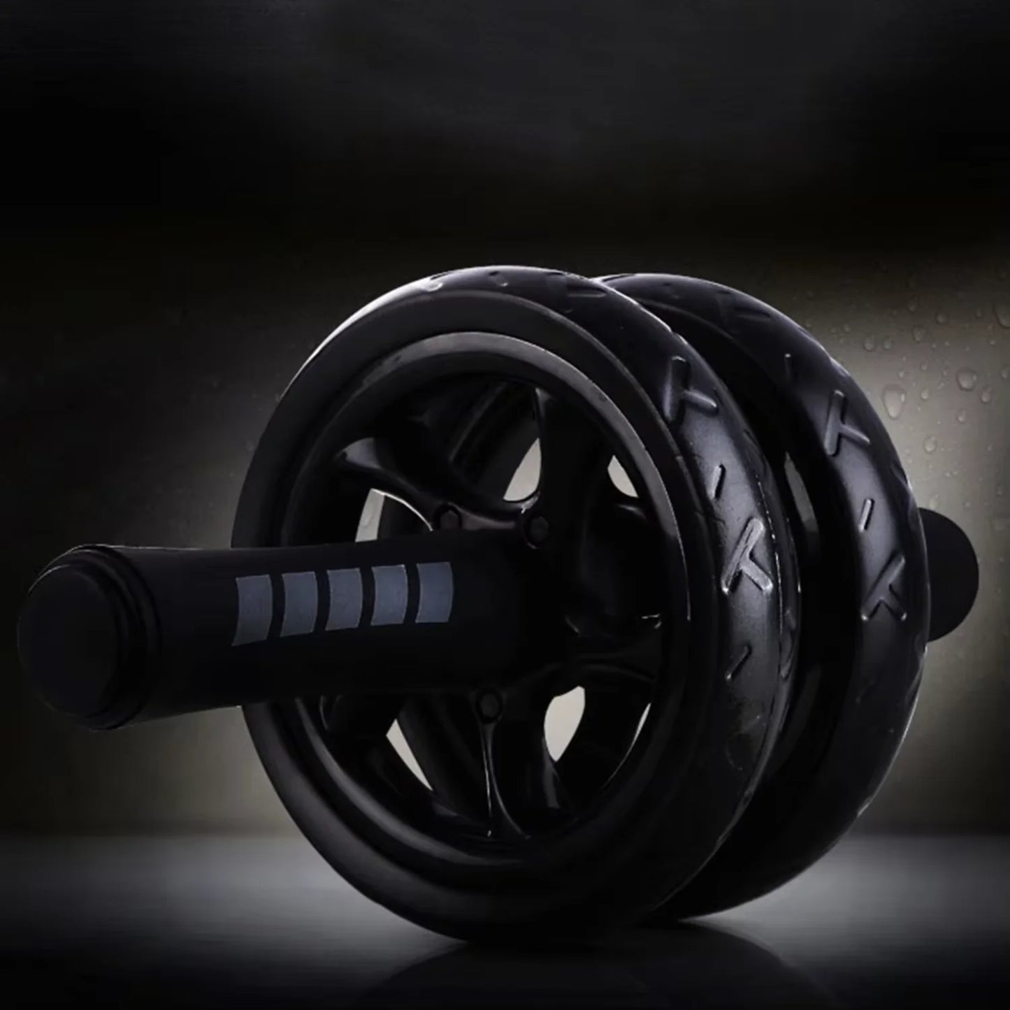 Abdominal wear-resistant training roller