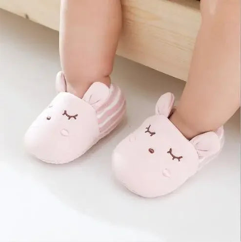 Non-slip children's floor shoes
