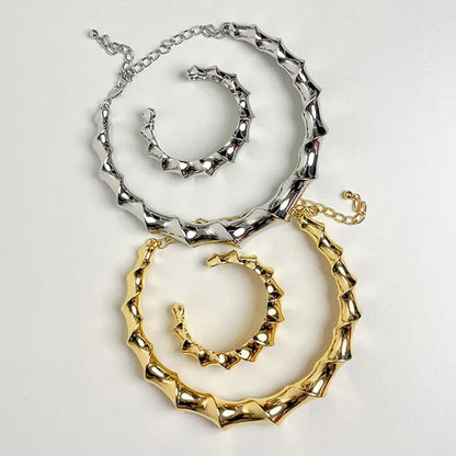 Heavy Exaggerated Metal Twisted Choker Necklace