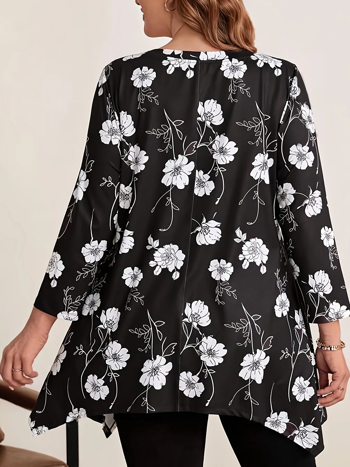 Women's plus size floral print blouse