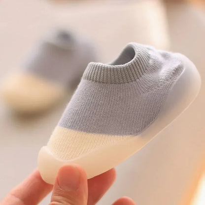 Unisex toddler soft sole knit booties