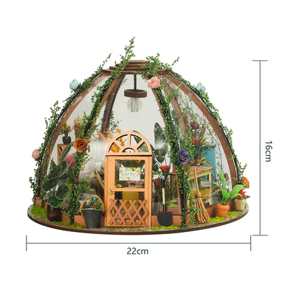 Children's beautiful dollhouse