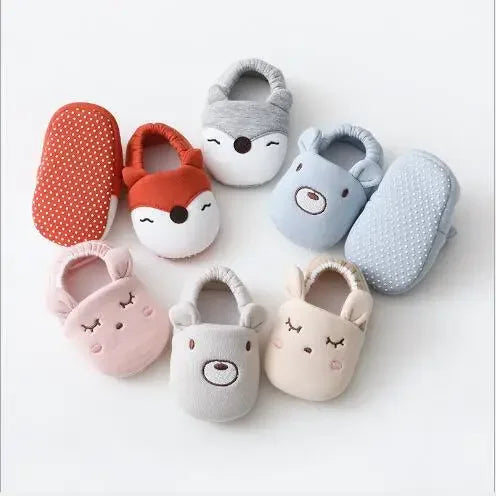 Non-slip children's floor shoes