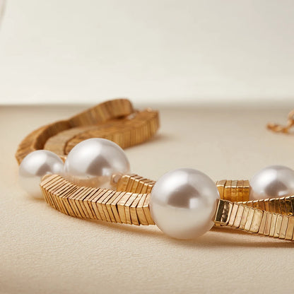 Fashion Pearl Pendant Necklace