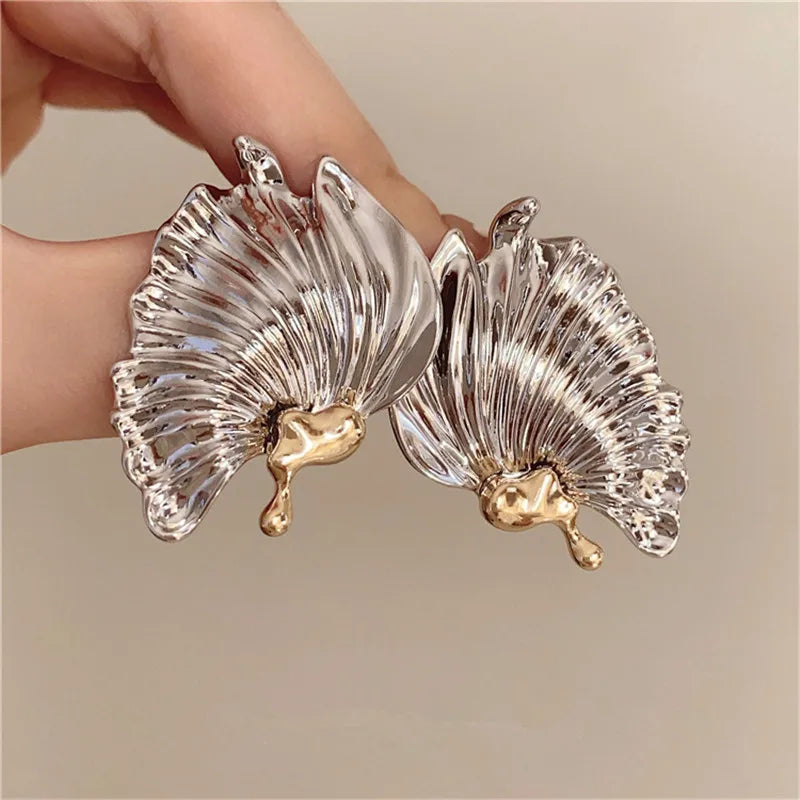 Asymmetry Wing Metal Earrings