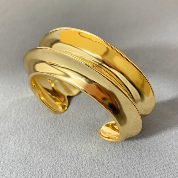 Fashion Design Round Bracelet