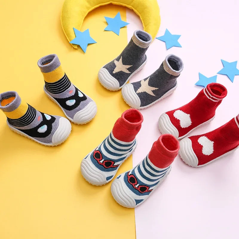 Rubber sole cartoon toddler socks shoes