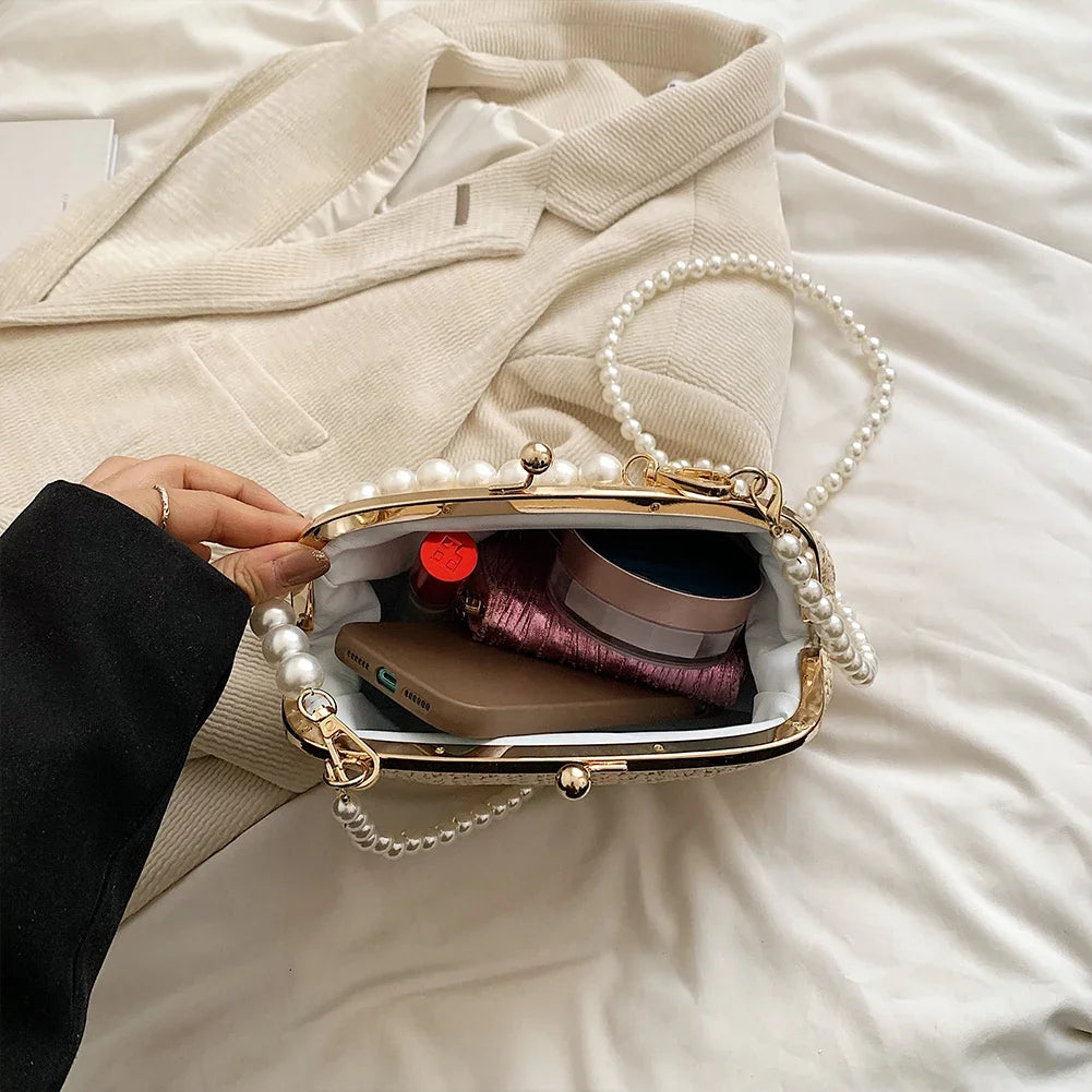 Summer straw pearl chain clutch luxury top hand bag