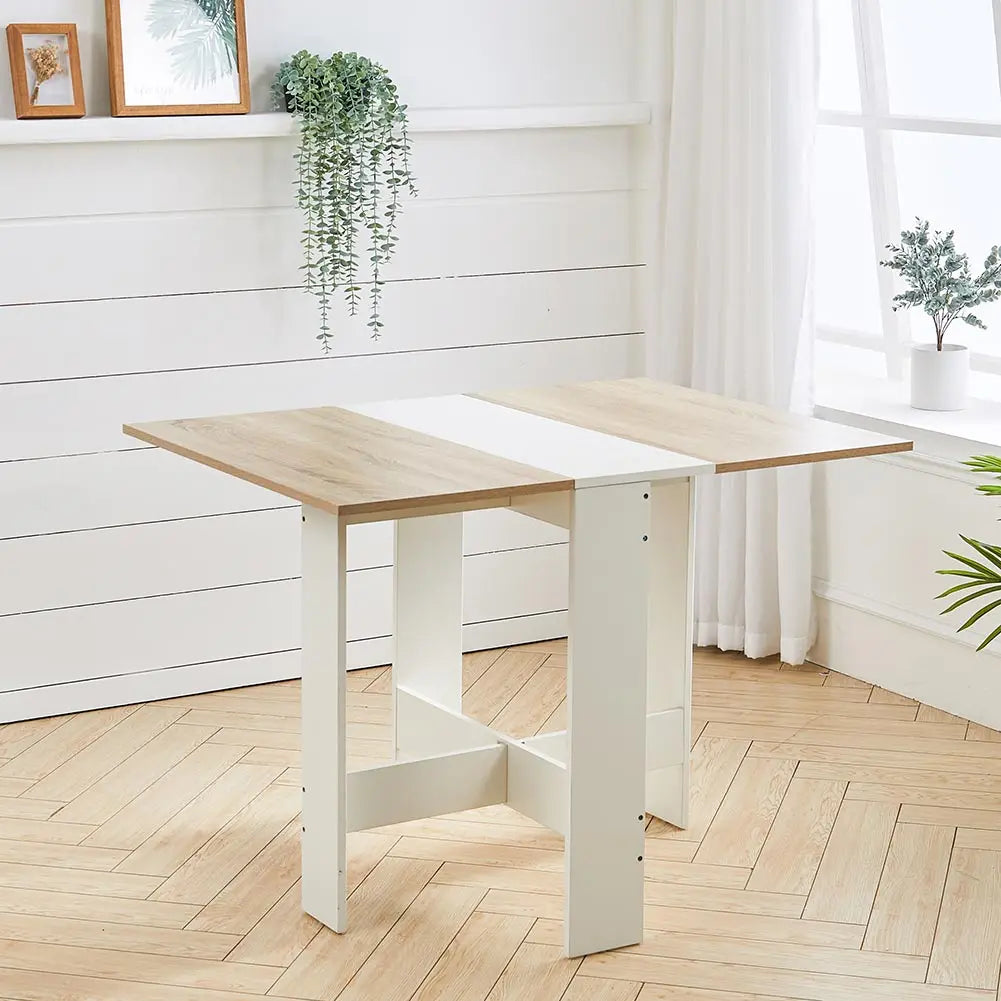 Foldable wooden dining table