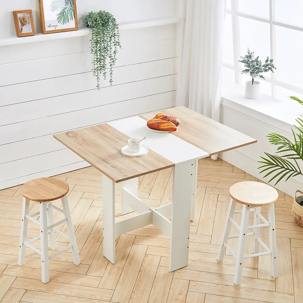 Foldable wooden dining table