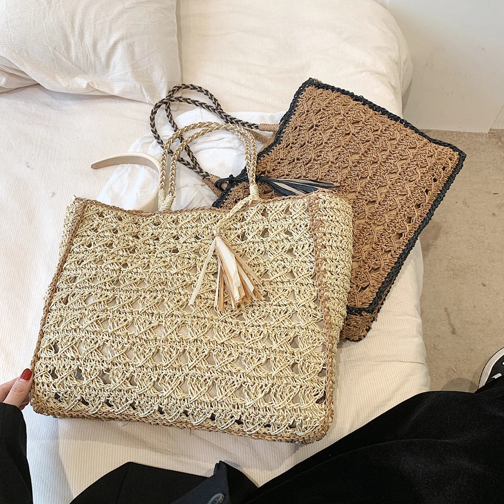 Hollow out tassel weaving straw handbag