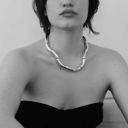 Wave Splicing Thick Metal Necklace