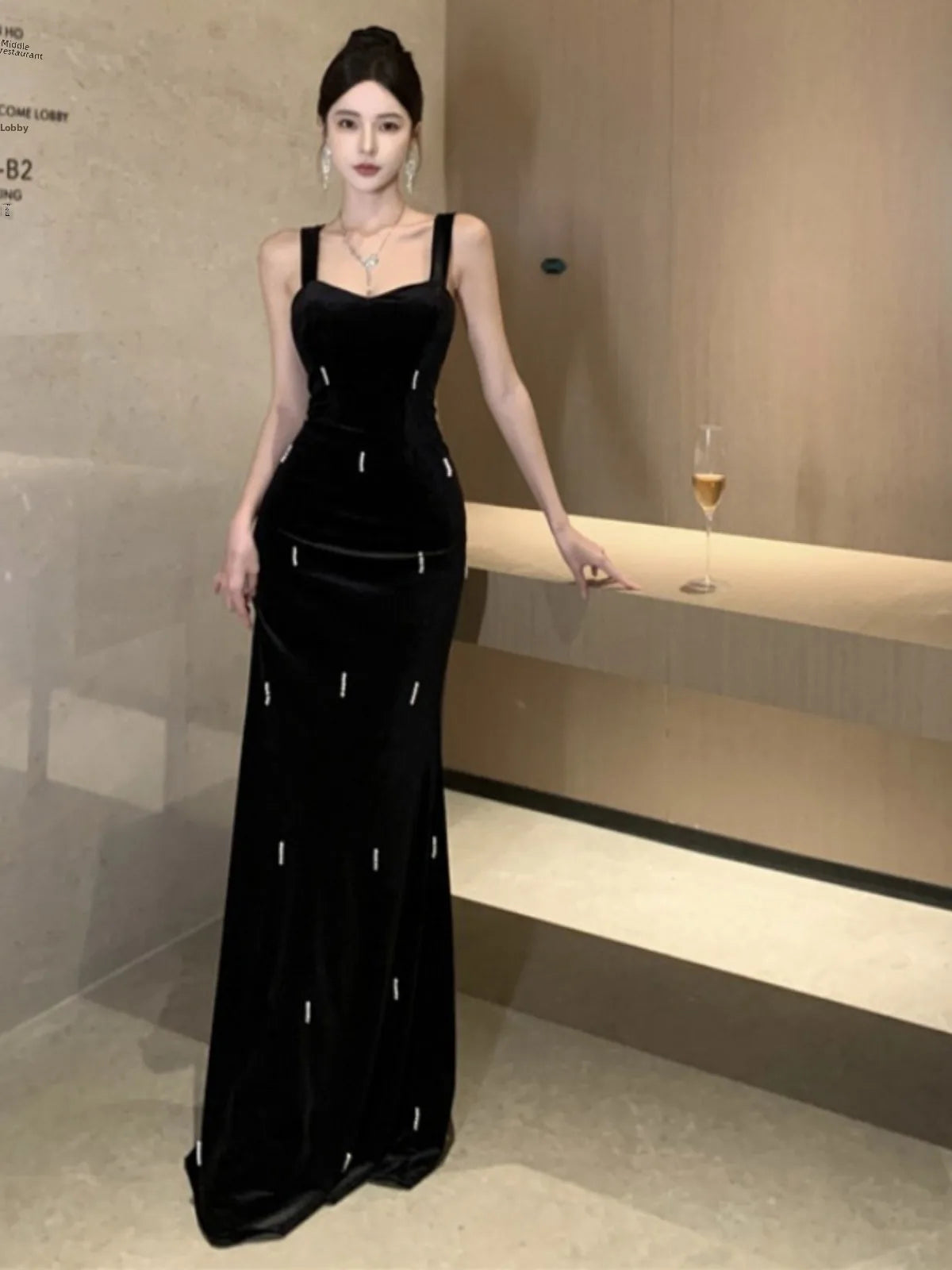 Elegant velvet long dress