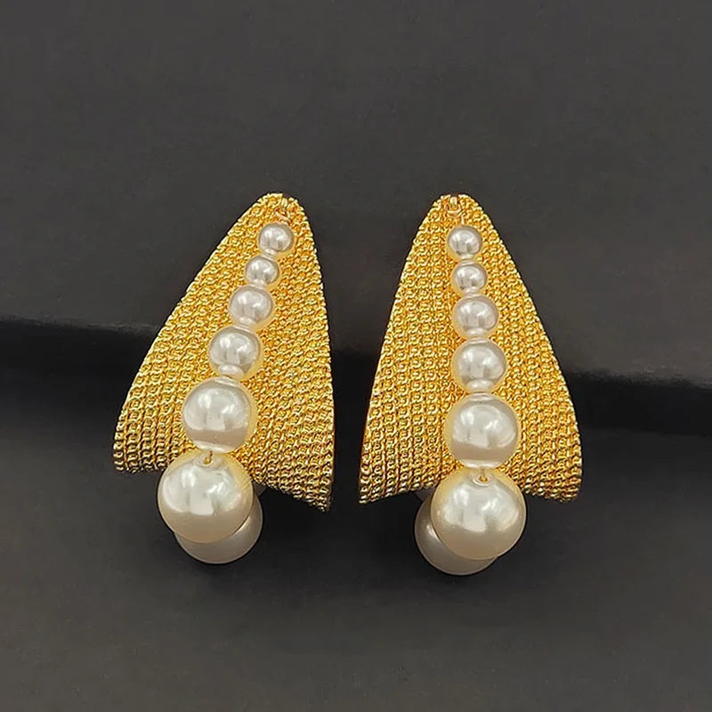 Geometric Metal Imitation Pearl Post Earrings